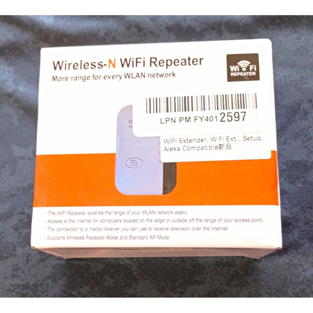Wireless-N WiFi Repeater 300Mbps 2.4GHz WPS 1 LAN Ethernet RJ-45 White